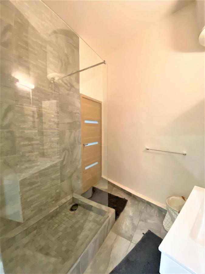Sur Le Vieux Port: T3 De 80M2, Chic Et Confortable 马赛 外观 照片